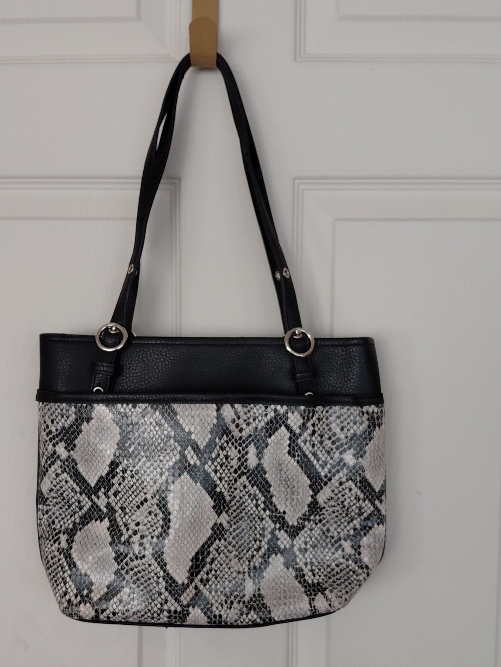 Anne Klein Black and Beige Womens  Snake-Print Shoulder Bag Faux Leather Preowne